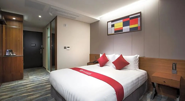 Двухместный номер Superior RAMADA Jeonju Hotel