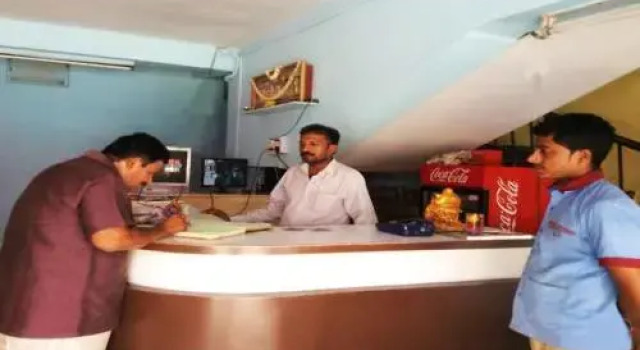 Hotel Upendra Residency, Rezerwuj Hotel Hotele w Andhra Pradesh z parkingiem, Parking