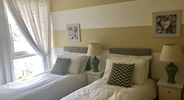 Toothbrush Apartments - Ipswich Waterfront - Anchor St, Забронировать Апартаменты/квартира Отели Ипсвича с парковкой, рядом с Арка и дом Джин Инджелоу, Парковка