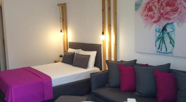 Полулюкс Philoxenia Suites
