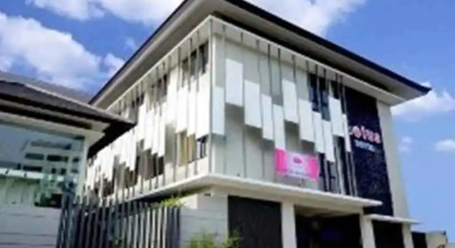 Hotel Lotus Cirebon, Book Hotel North Cirebon West Java