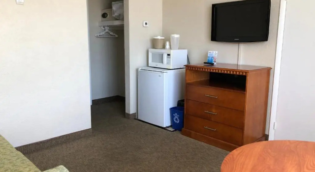 Люкс с 2 комнатами Biscayne Family Resort