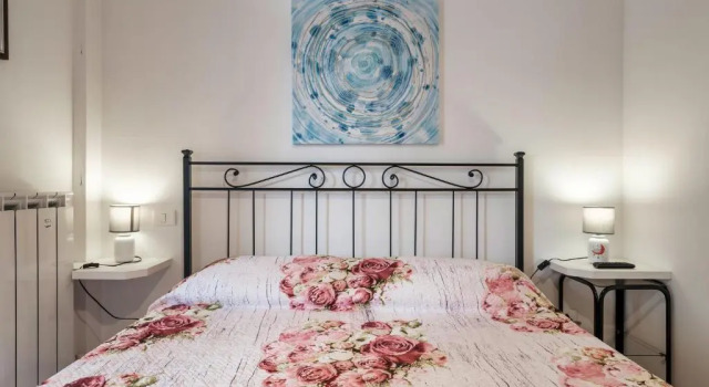 Flowered Balcony - 2 bedrooms apartment
