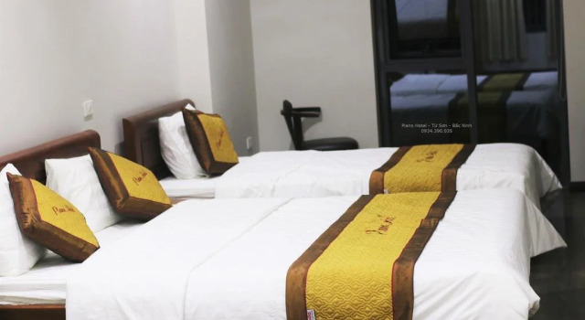 Piano Hotel