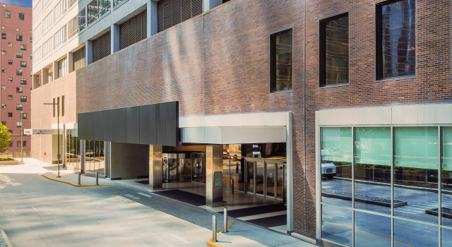 voco Chicago Downtown - Riverwalk by IHG, Забронировать Отель Отели Иллинойс 3 звезды, 3*