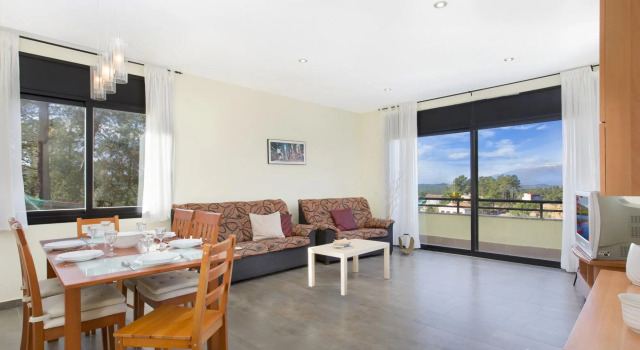 Camelia in Vidreres with 4 bedrooms and 2 bathrooms, Забронировать Отель Видрерас Провинция Жирона