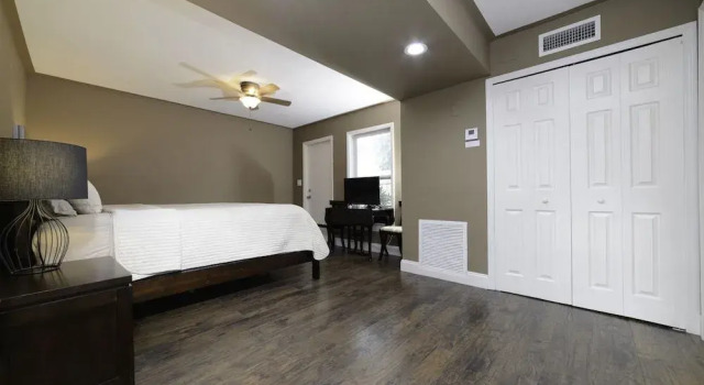 Luxury Villa Oasis & Private Pool, Rezerwuj Willa Hotele w Broward County z parkingiem, Parking