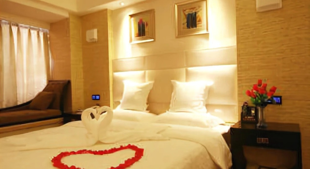 Merry Home Hotel, Boek Hotel Hotels in Chengdu met parkeren, Parkeren