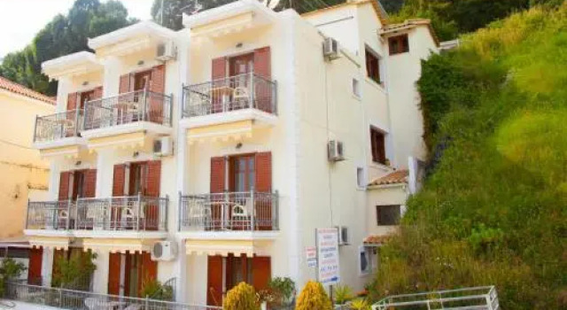 Guest House 4 Stars Parga, Rezerwuj Pensjonat Pensjonaty w Epir, Pensjonat
