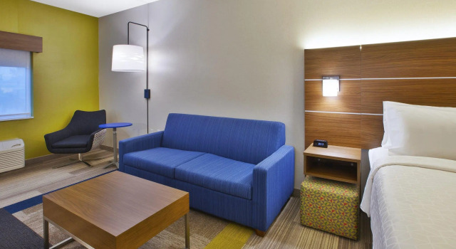 Двухместный люкс Holiday Inn Express Rochester-Victor by IHG