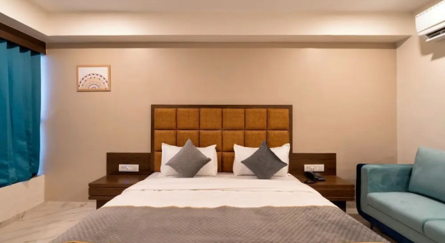 Hotel Royal 24, Réserver Hôtel Naroda Gujarat