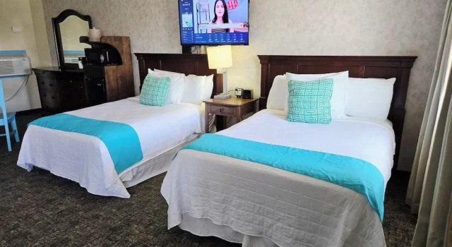 Семейный номер Standard с видом на внутренний двор Gaidos Seaside Inn
