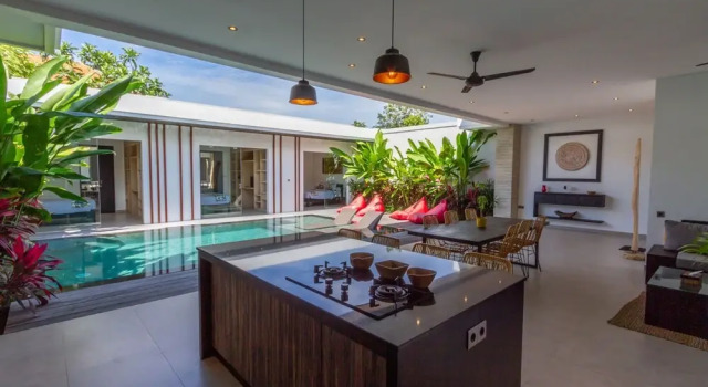 Villa Lys by Alfred in Bali - Charming 3BD Villa w Pool View Near Berawa Beach, Rezervovat Vila Chaty v Bali, Chalupa