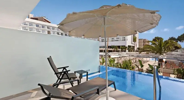 Двухместный номер Standard с балконом Отель Hotel Riu Playa Park