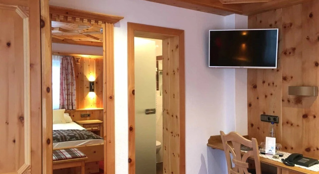 Hotel Mariandl - Singender Wirt, Varaa Hotelli Hotellit Baijeri pysäköinnillä, Pysäköinti