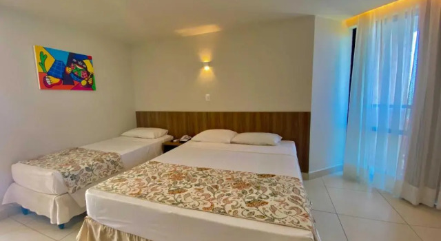 Трёхместный номер Standard Bessa Beach Hotel