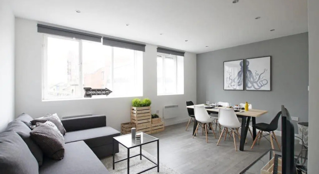 Central London Old Street Flat by Everywhere to Sleep London, Varaa Huoneisto Asunnot kohteessa Merseyside, Huoneisto