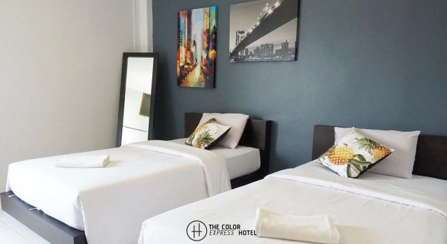 Двухместный номер Deluxe The Color Express Hotel