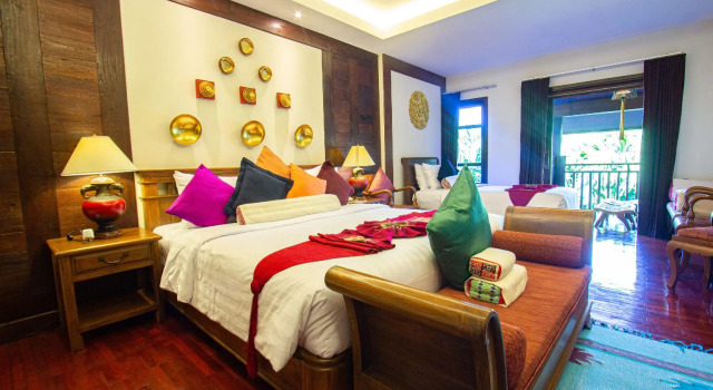 Трёхместный номер Deluxe с балконом Viang Thapae Resort