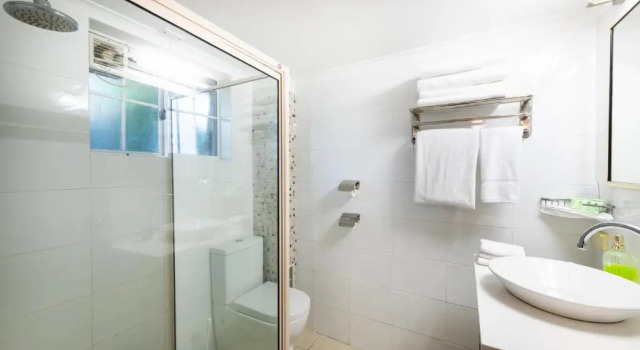 Семейный номер Standard Golden Age Motor Inn