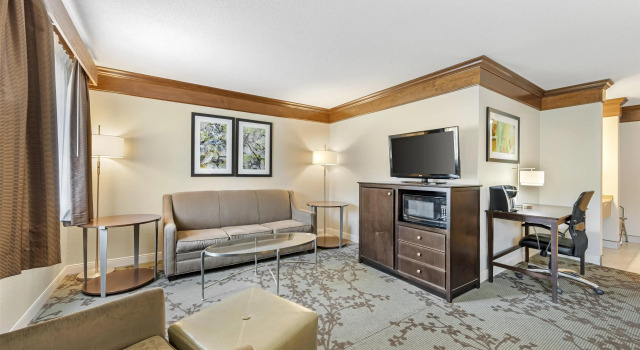 Четырёхместный полулюкс Best Western Black Hills Lodge