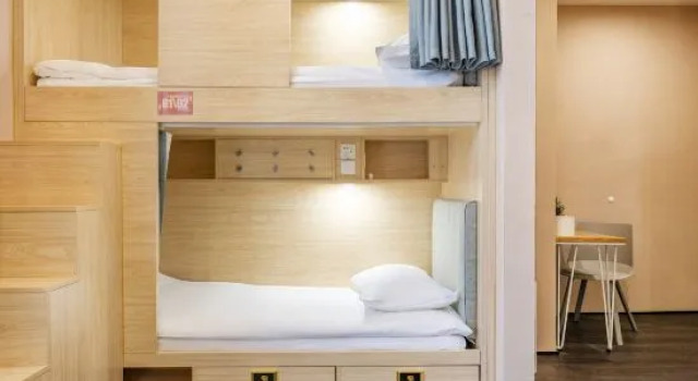 Кровать в общем номере (мужской номер) Smile Face Long Time No See Youth Hostel