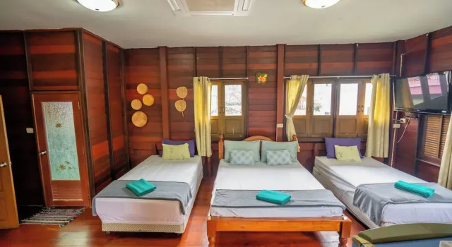 Коттедж Ban Suan Bang Toei Homestay