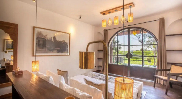Majestic Private Villa, 6 BR, Canggu With Staff, Reservar Hotel Hotéis em Bali com piscina, Piscina