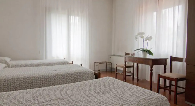 Albergo San Raffaele, Prenota Hotel Hotel a Veneto con parcheggio, Parcheggio