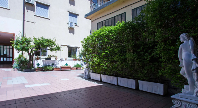 Hotel Adriano