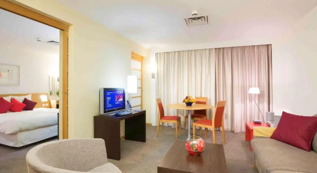 Двухместный люкс Novotel Paris Est Centre de Conférence