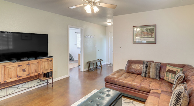 Explore the Coconino Forest! Flagstaff Cottage, Rezerwuj Dom wakacyjny Mountainaire Arizona