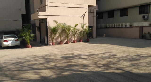 Hotel Everest Inn