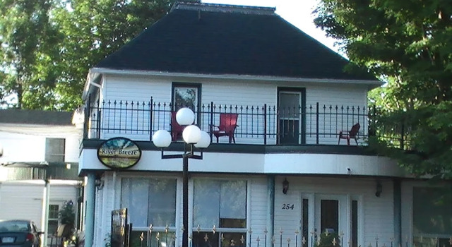 River Breeze Inn