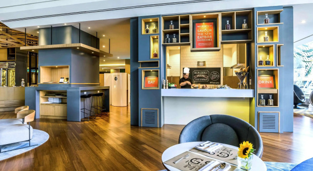Отель Novotel Bangkok On Siam Square