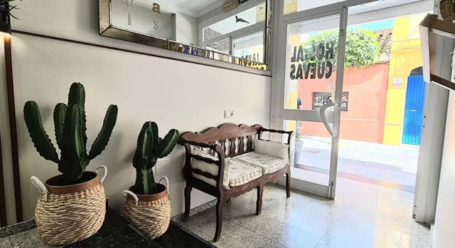 Hostal Cuevas, Забронировать Отель Фуэнхирола Коста-дель-Соль, рядом с Пристань Puerto Deportivo de Fuengirola