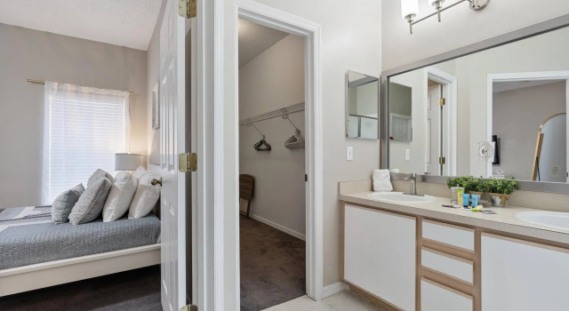 Cozy 5 bedrooms, tranquility right next to Disney!, Забронировать Отель Отели и гостиницы Давенпорт, рядом с Гольф-клуб "Хайлендс-Резерв", Отель