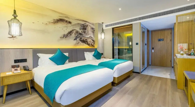 Номер Classic Mehood Lestie International Hotel Nancun Wanbo Metro Station Branch