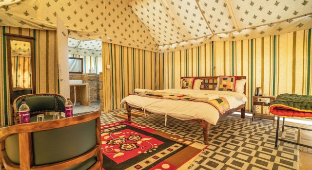 Тент K K Resorts & Camp