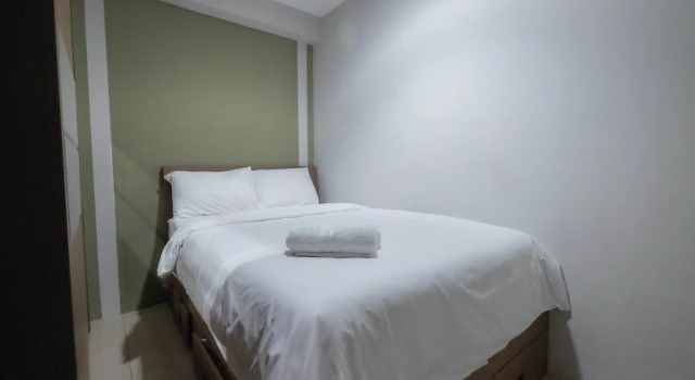 2BR with Sofa Bed Cervino Tebet Apartment, Book Lejlighed Hoteller i Tebet med pool, Swimmingpool