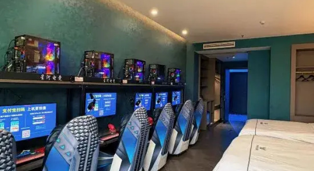 Кровать в общем номере Leping Xinghe Hotel