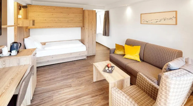 Семейный номер Standard с видом на горы Hotel Kühberg