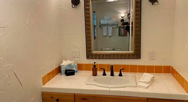 Двухместный люкс Old Ranch Inn