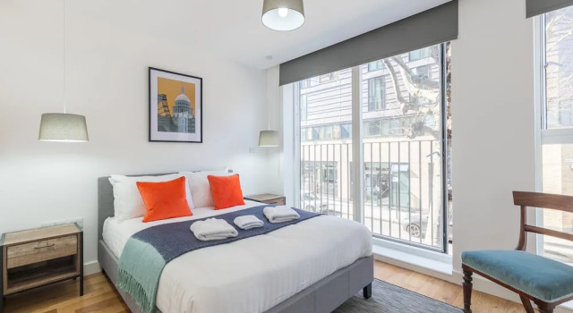 New Stylish 2 Bedroom Flat With Balcony Shoreditch, Забронировать Отель Отели Англии 3 звезды, 3*