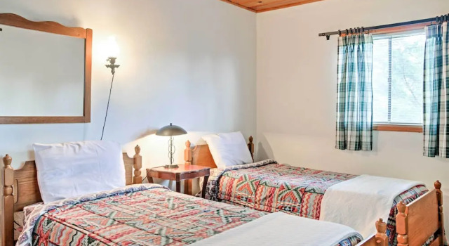 Ruidoso Cabin w/ Sunroom, Surrounded By Wildlife!, Varaa Lomakoti Ruidoso New Mexico