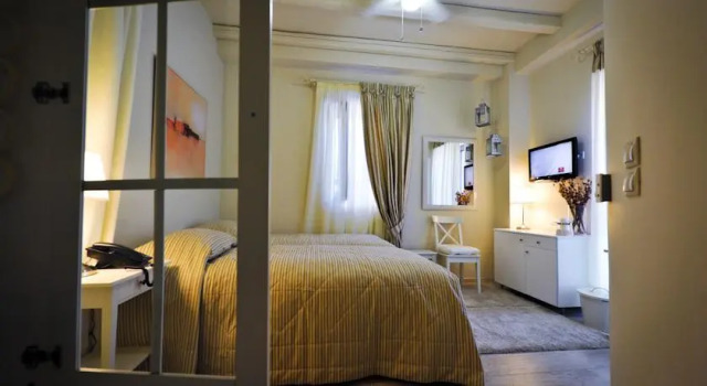 Gortys Guesthouse, Prenota Hotel Hotel a Peloponneso con parcheggio, Parcheggio