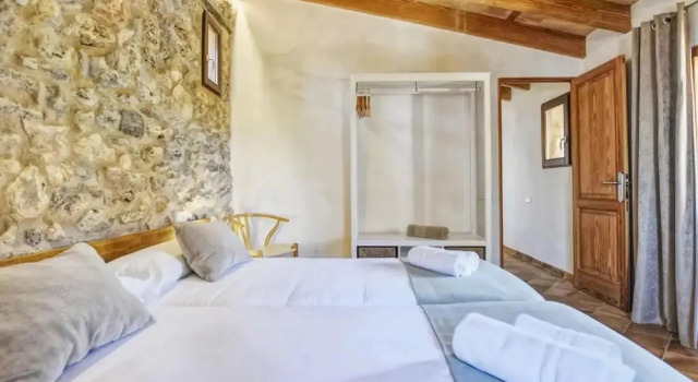 Finca in Sencelles With Pool and Garden, Prenota Casa vacanze Ville a Maiorca, Villa