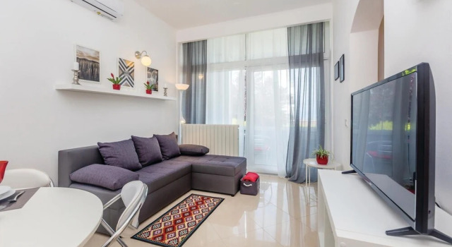 Nice Home in Njivice with Hot Tub, WiFi & 1 Bedrooms, Prenota Hotel Hotel a Isole Quarnerine con parcheggio, Parcheggio