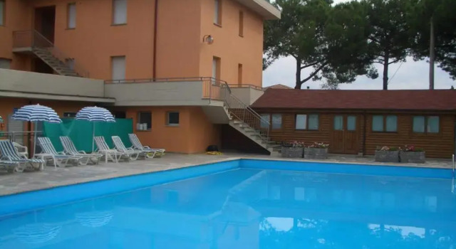 Четырёхместный номер Standard Hotel Trasimeno Bittarelli