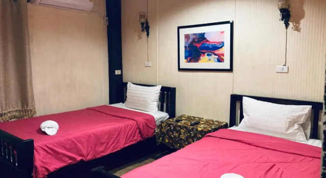 Noom Guesthouse